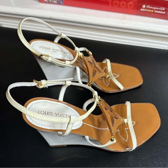 Louis Vuitton wedge heel sandals.  Slight wear on bottom of sandals. Size 7 (37) - Picture 8 of 13